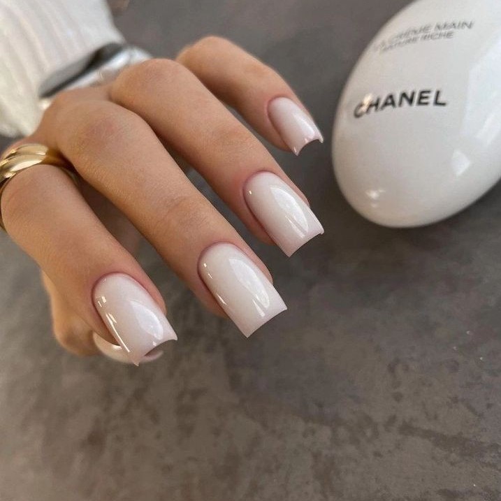 маникюр + гель-лак 
(укрепление входит)