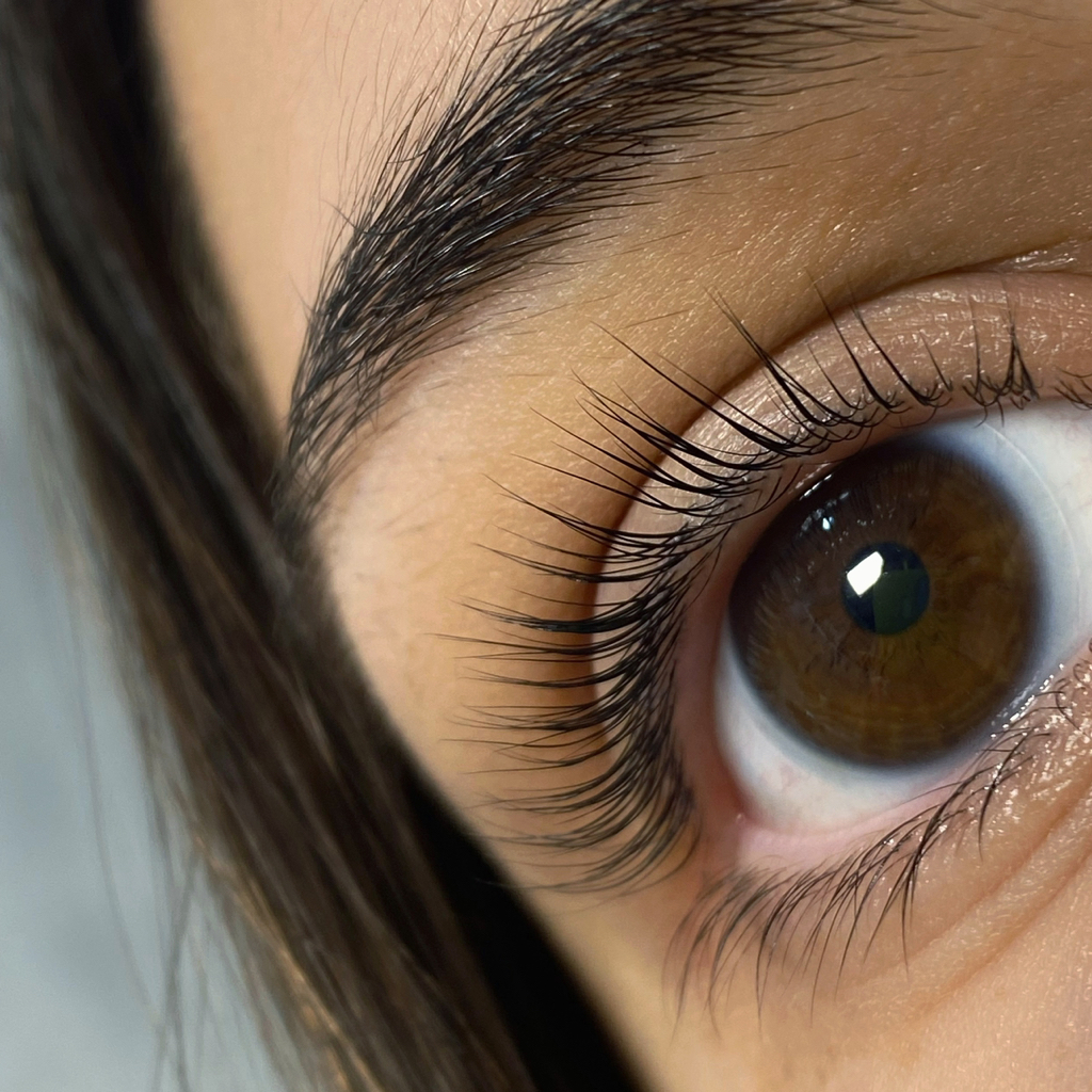 Ламинирование ресниц(с окрашиванием)