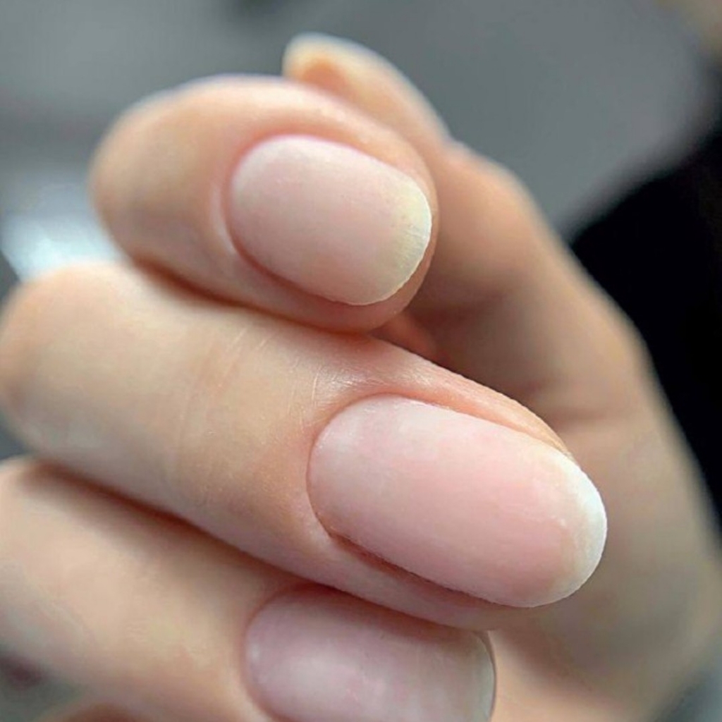 Маникюр комбинированный