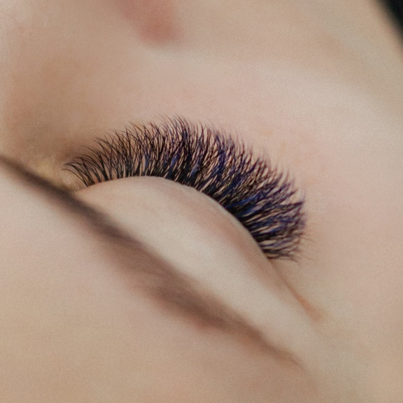 Наращивание ресниц 3D тройной обьем (топ мастер)