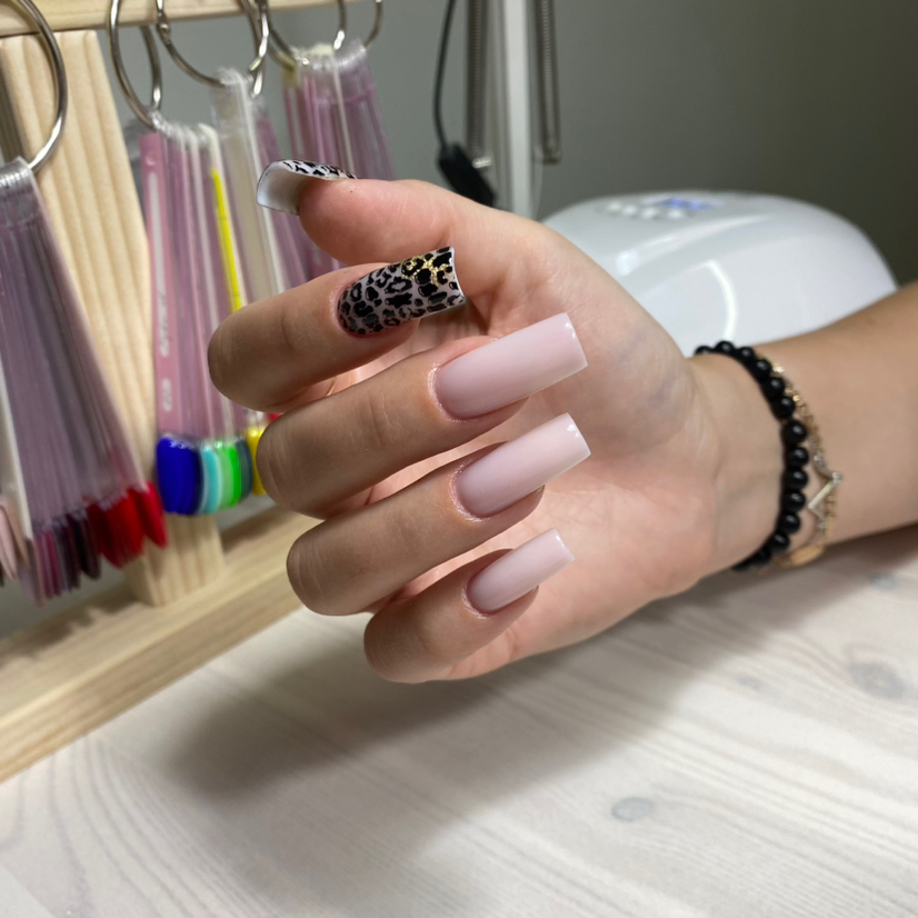 3. Гель (длинные ногти)