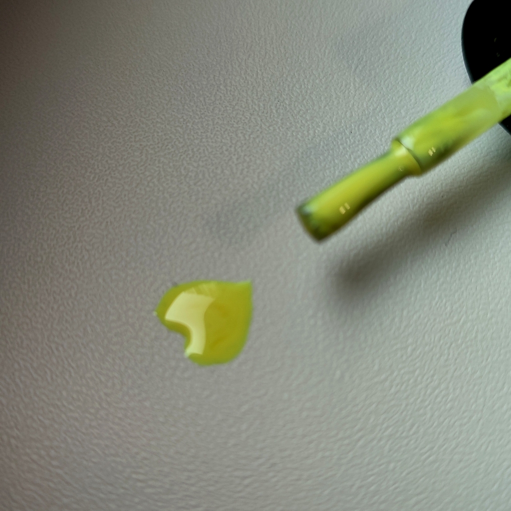 Снятие обычного лака