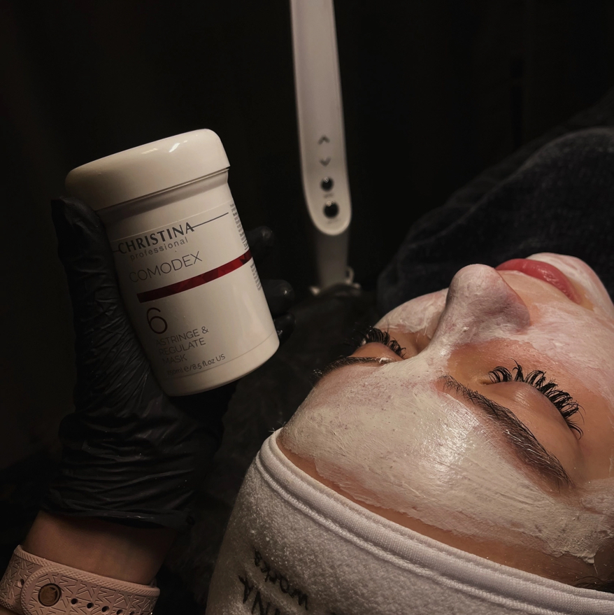 Атравматическая чистка на Израильской косметике CHRISTINA  7 этапов (без применения инструментов)