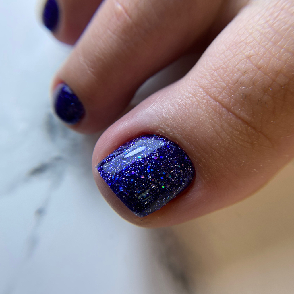 Частичный педикюр с покрытием гель-лак