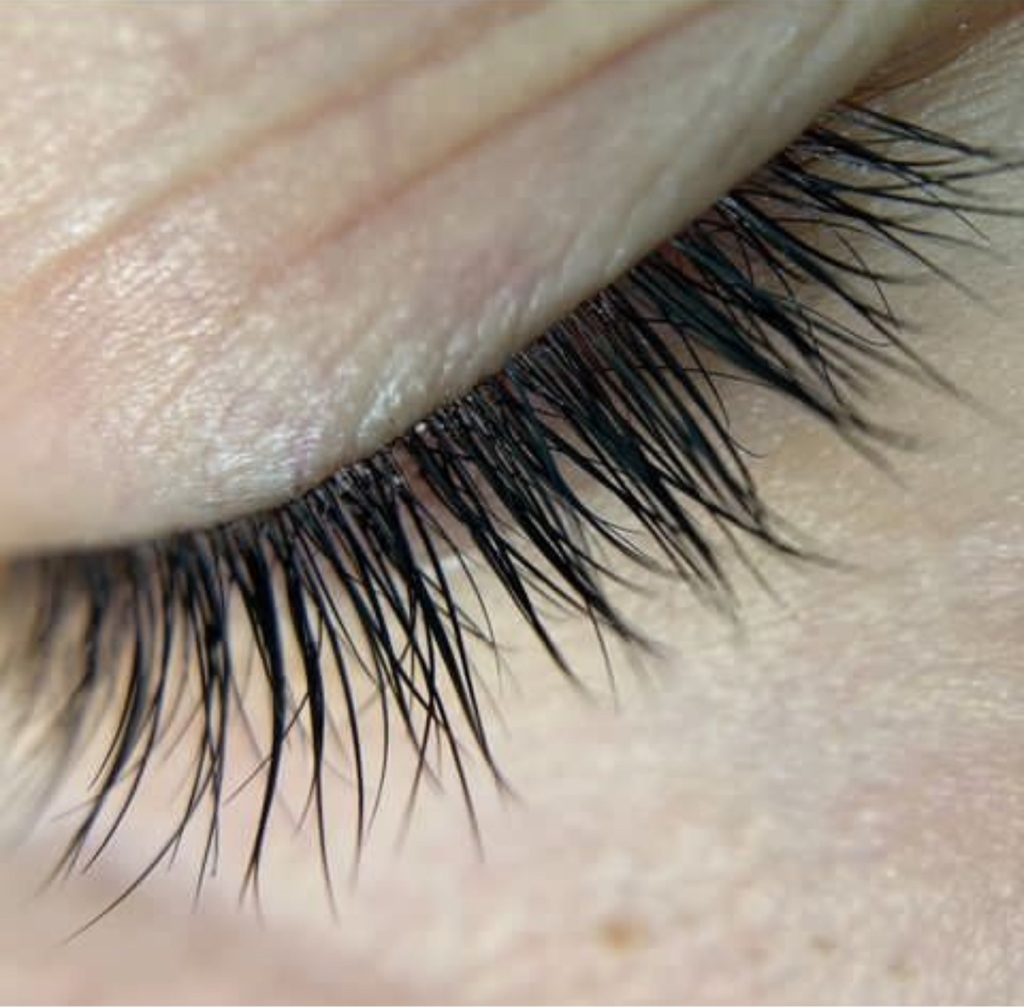 Окрашивание ресниц