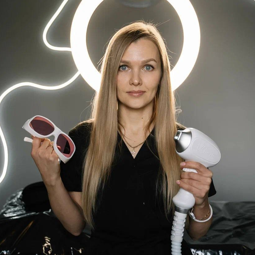 Комплекс 8: подмышечная впадина + руки полностью + бикини глубокое + ноги полностью