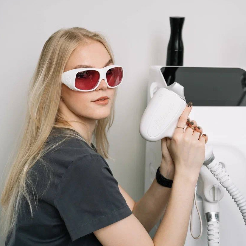 Комплекс 9: лицо полностью+подмышки+руки полностью+бикини глубокое+ноги полностью