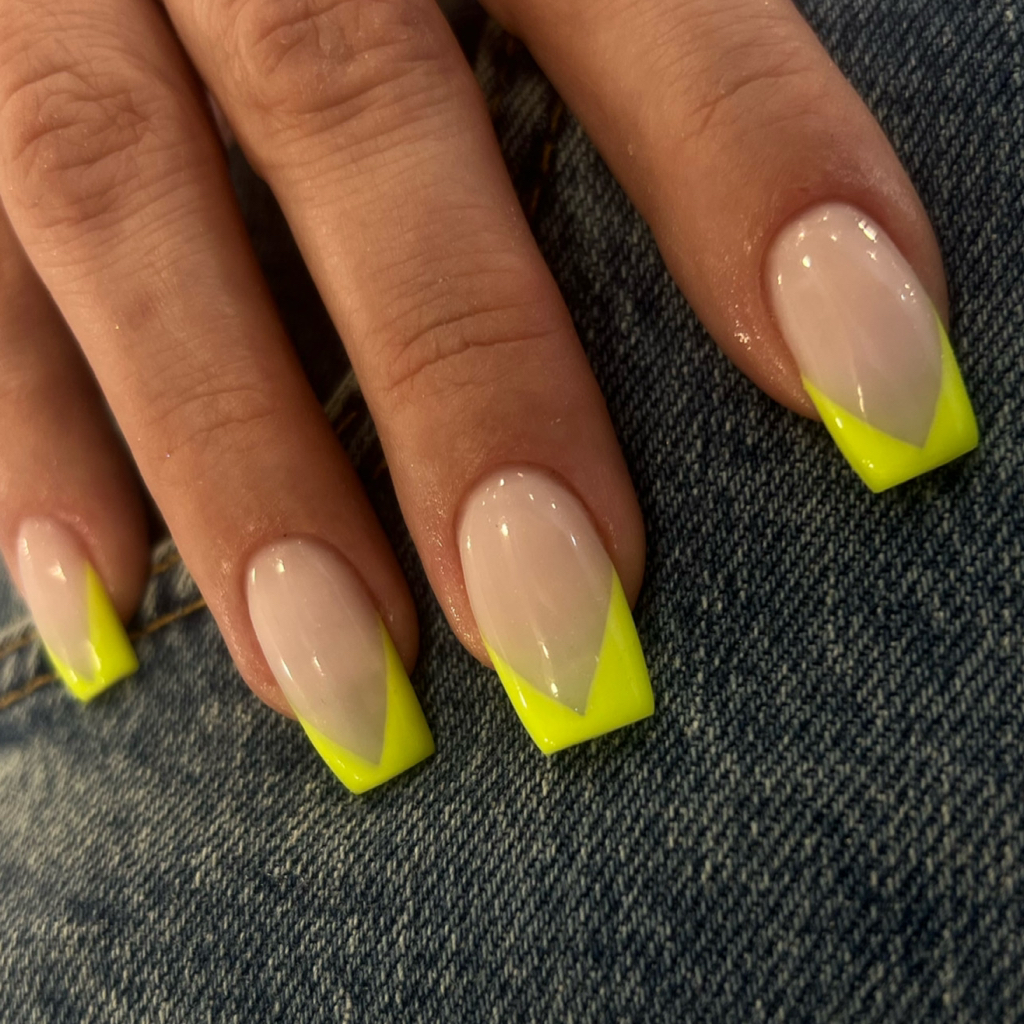 Маникюр с укреплением