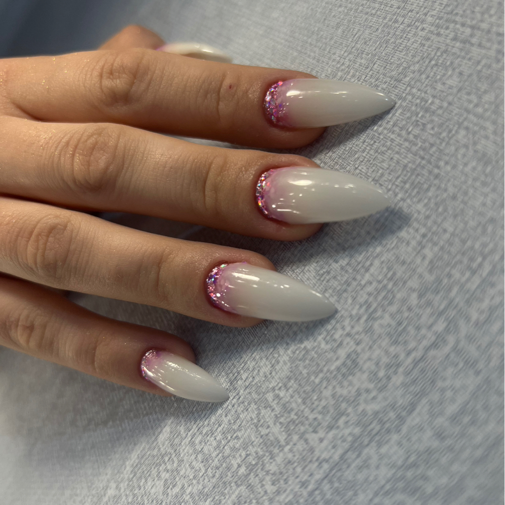 Наращивание ногтей