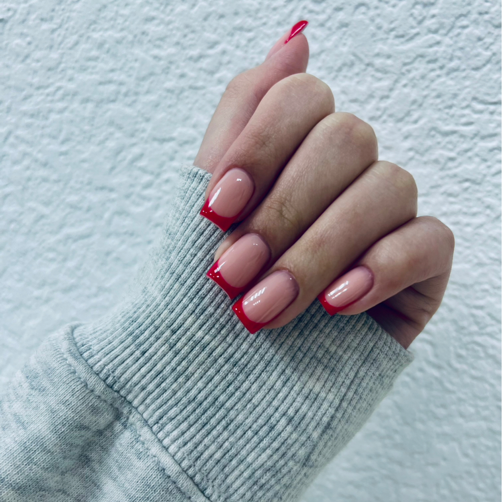 Маникюр, укрепление гелем, френч