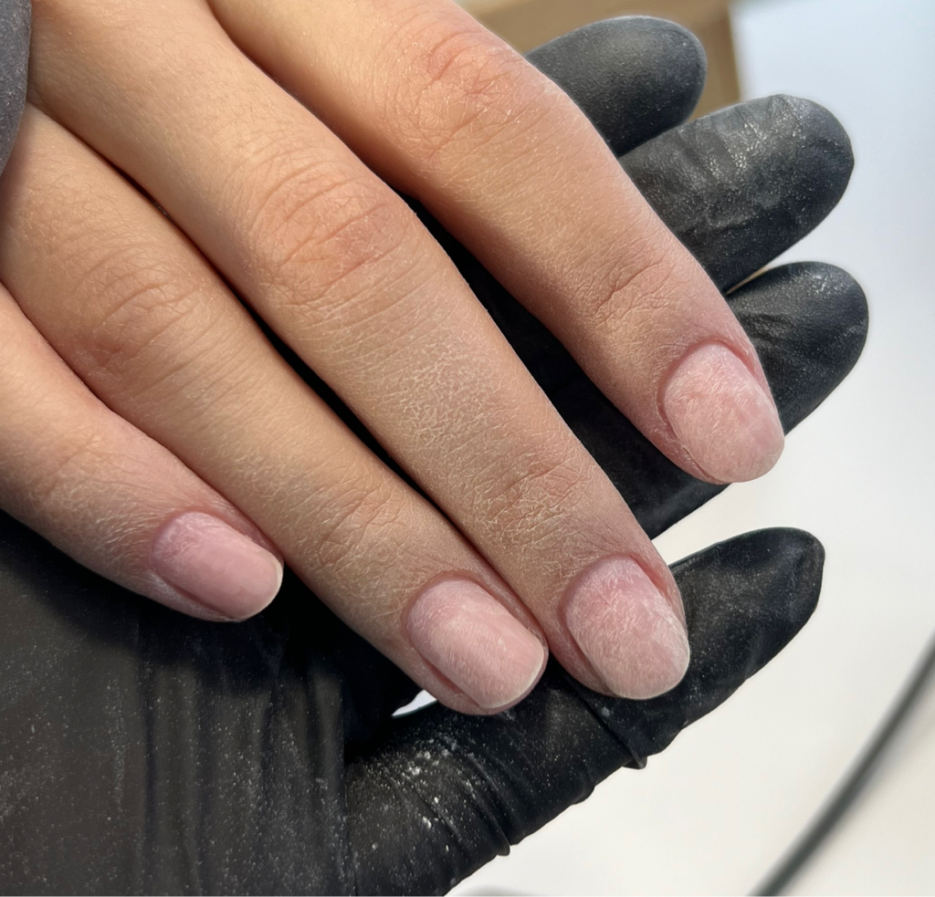 Маникюр без покрытия