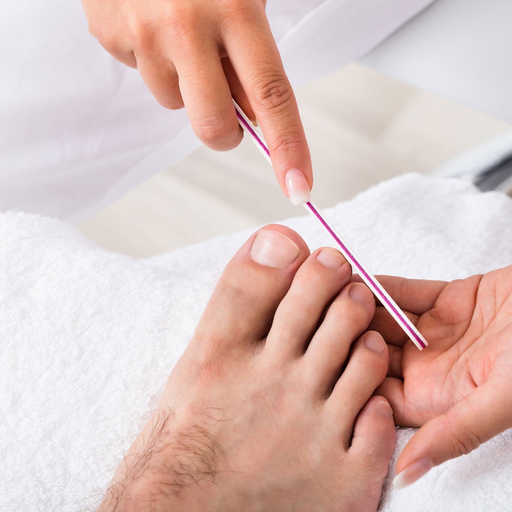 Мужской педикюр