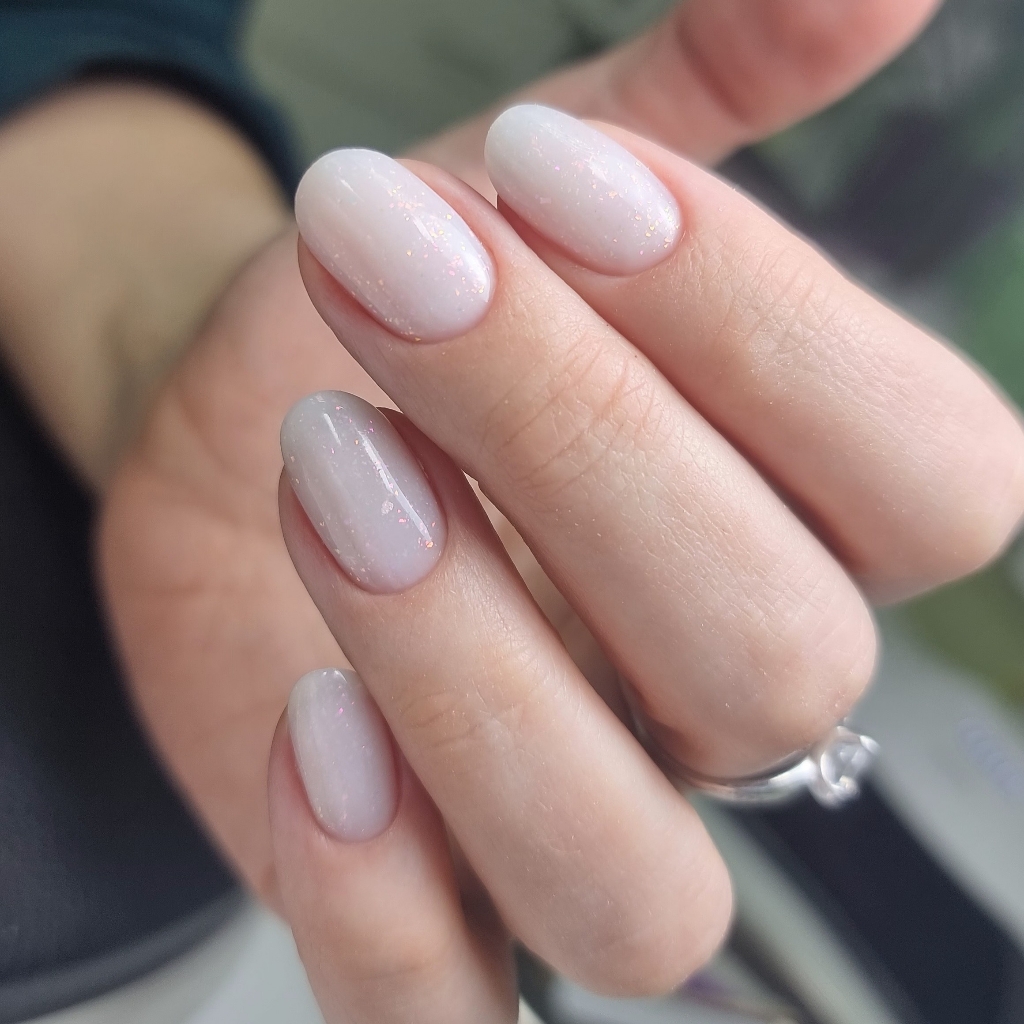 Маникюр гелем 💅