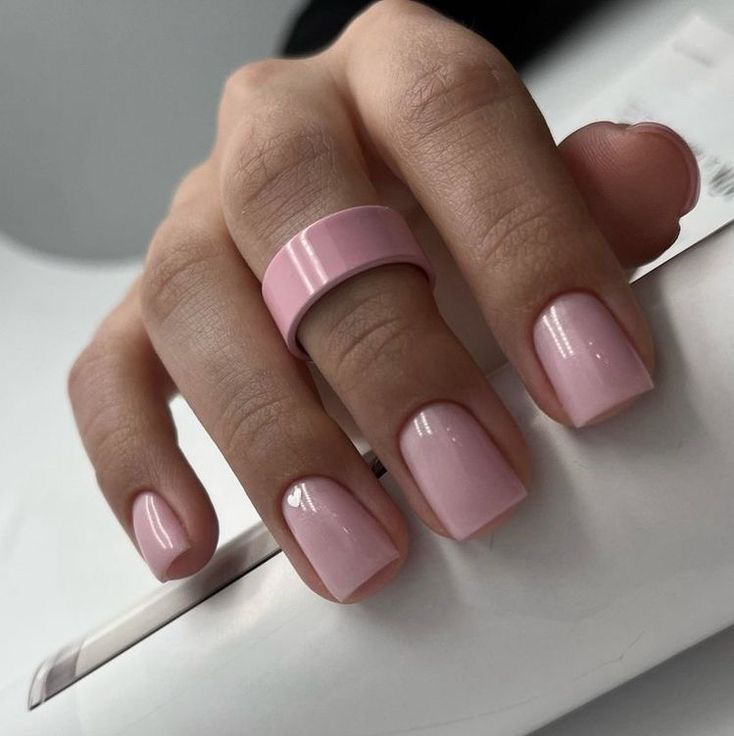 Маникюр с покрытием ОДНОТОН (простой дизайн включен в стоимость)