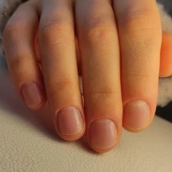 Маникюр гигиенический. Без покрытия.