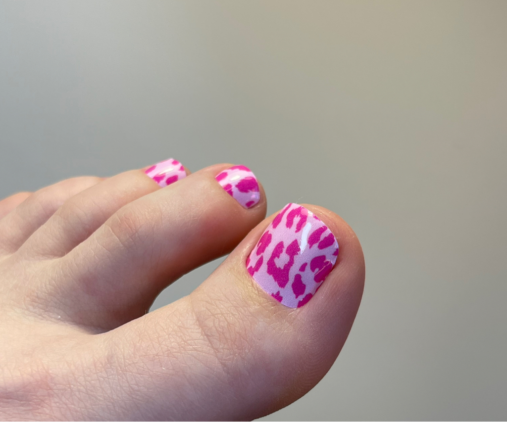 Педикюр + однотонное покрытие