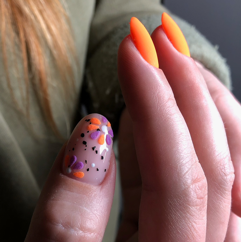 Донаращивание ногтя