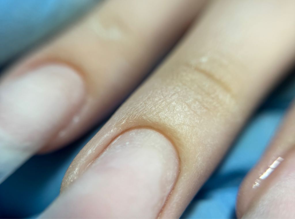 Комбинированный маникюр