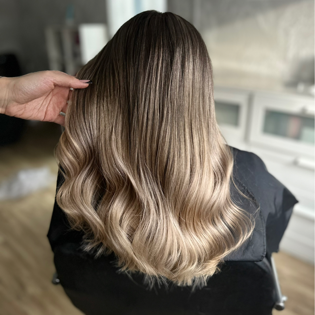 Растяжка цвета + уход + стрижка  (длина ниже лопаток)