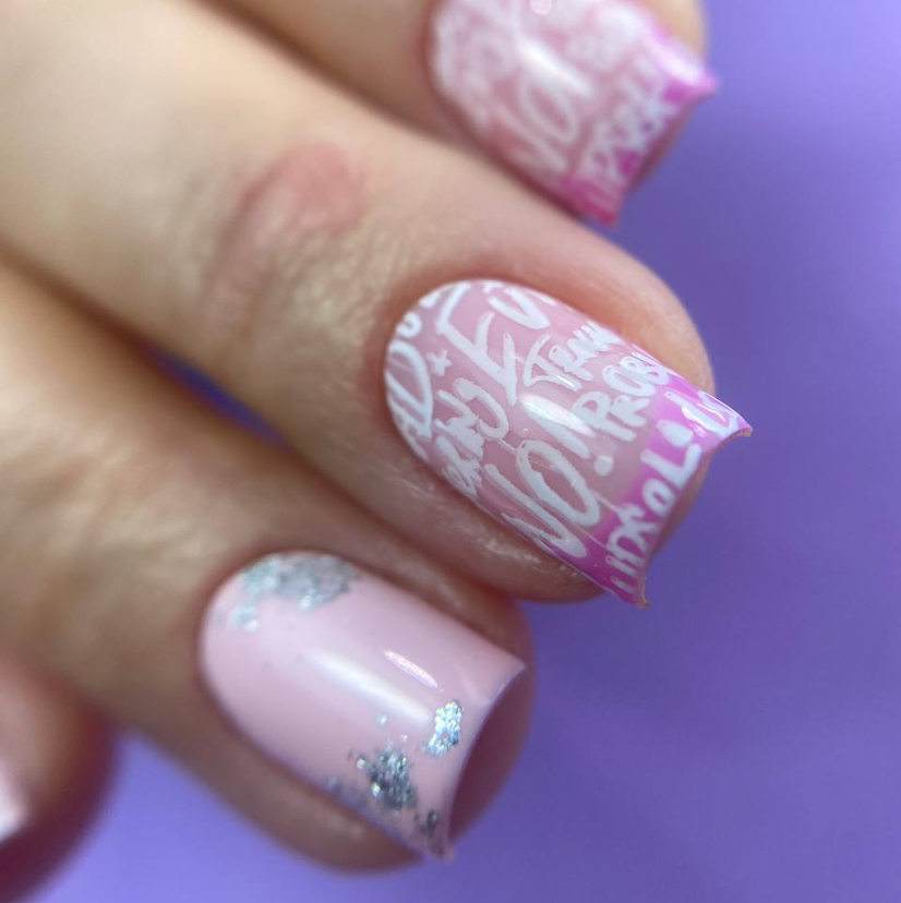 Комбинированный маникюр с покрытием гель-лак( снятие и укрепление входит в стоимость)