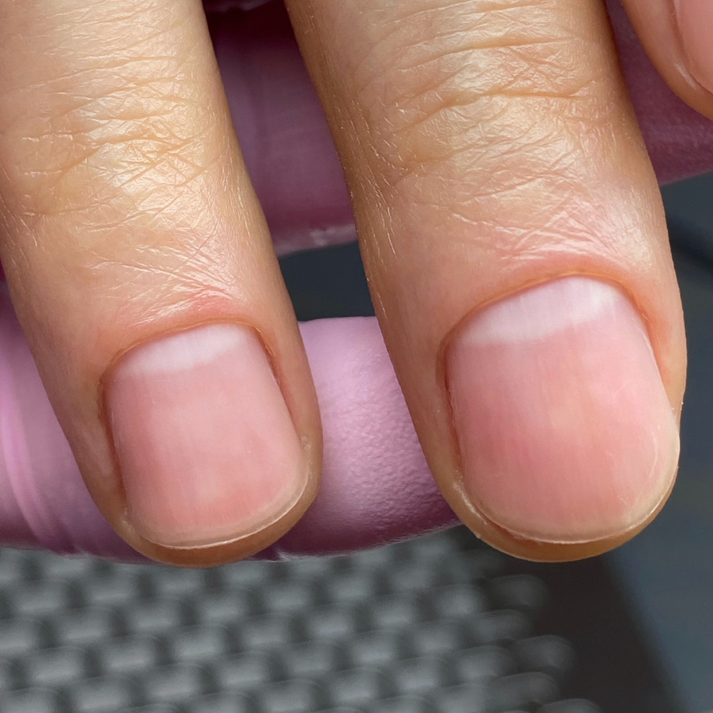 Пилочный маникюр без покрытия