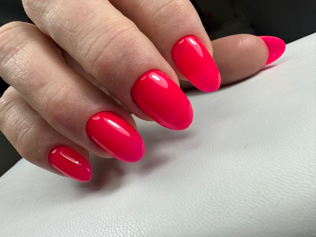 Маникюр с гель-лаком