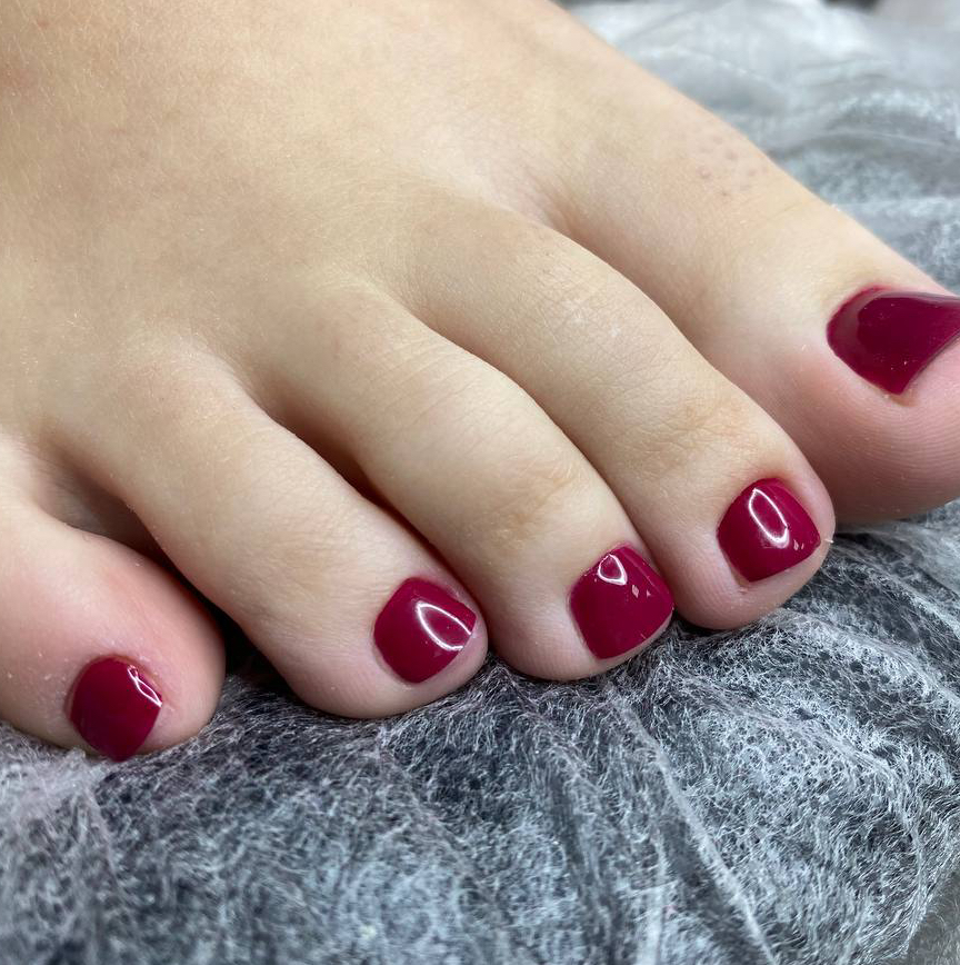 Педикюр «все включено» (покрытие, обработка стоп)