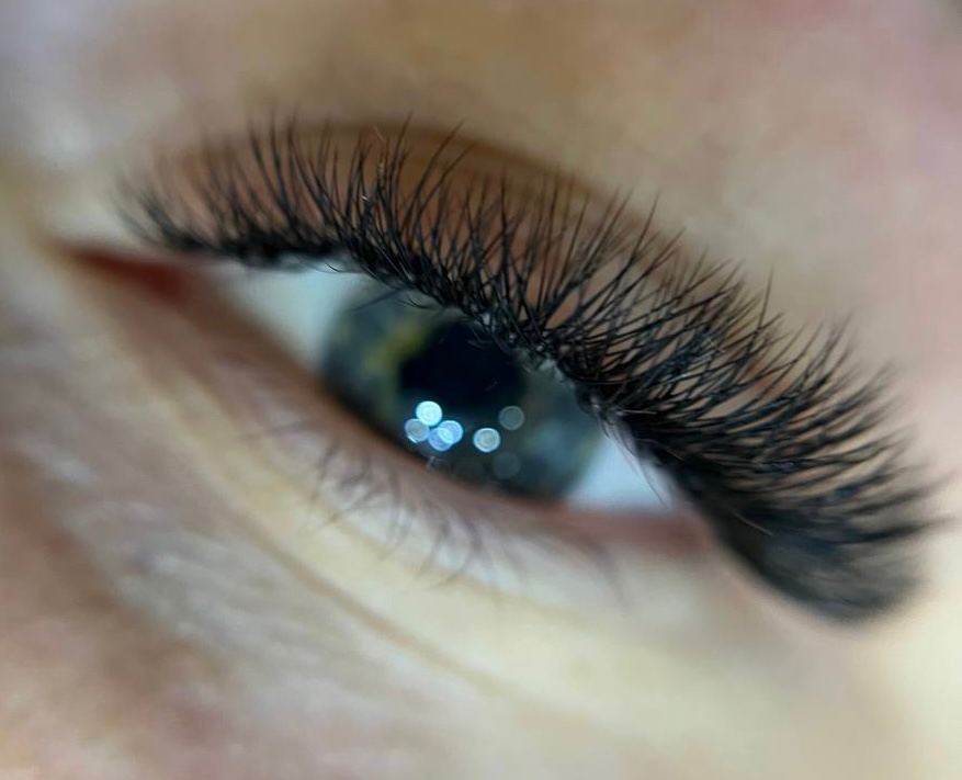Голливудский объем наращивания ресниц