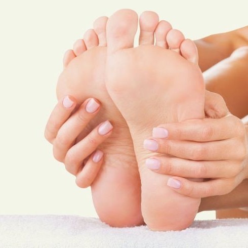 Педикюр (без покрытия) + Маникюр (с покрытием)