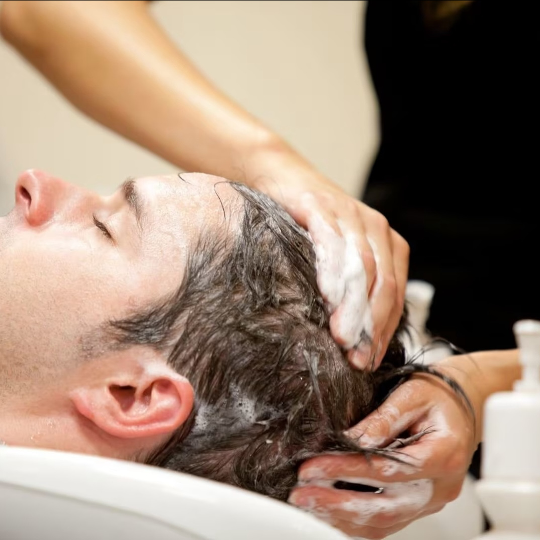 Массаж и уход за кожей головы от Volcano