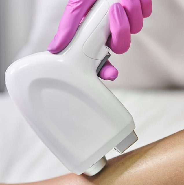 Глубокое бикини ЛАЗЕР