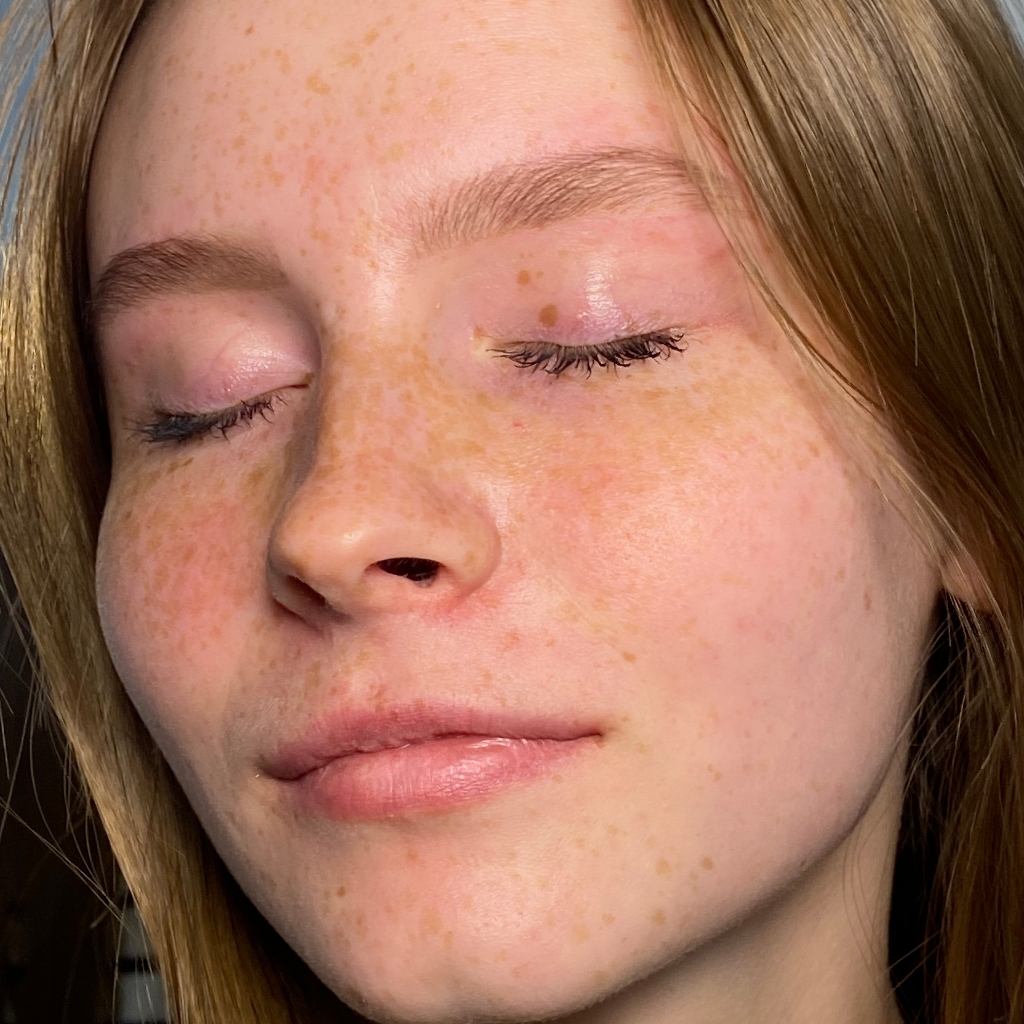 Коррекция бровей/прореживание