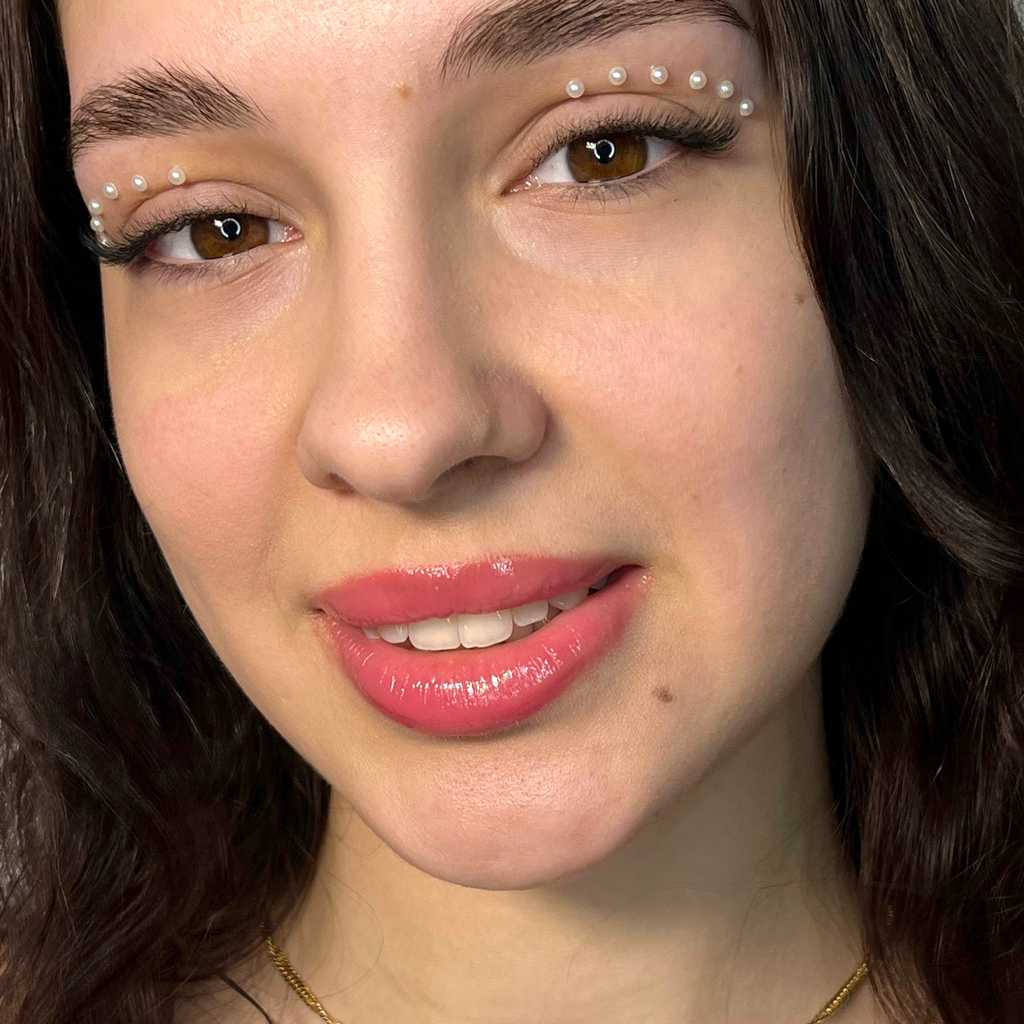 Объемное Наращивание 3д/ мокрый эффект в объеме от 3д + коррекция и окрашивание бровей