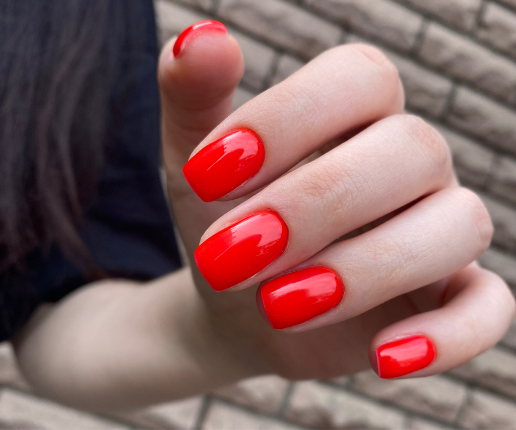 Маникюр “S”