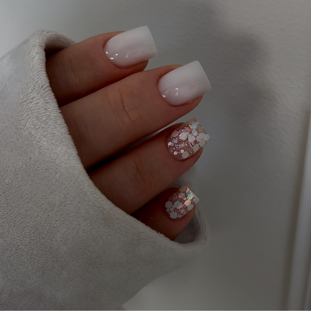 Маникюр с ремонтом ногтей. Любые достраивания и манипуляции с коррекцией формы