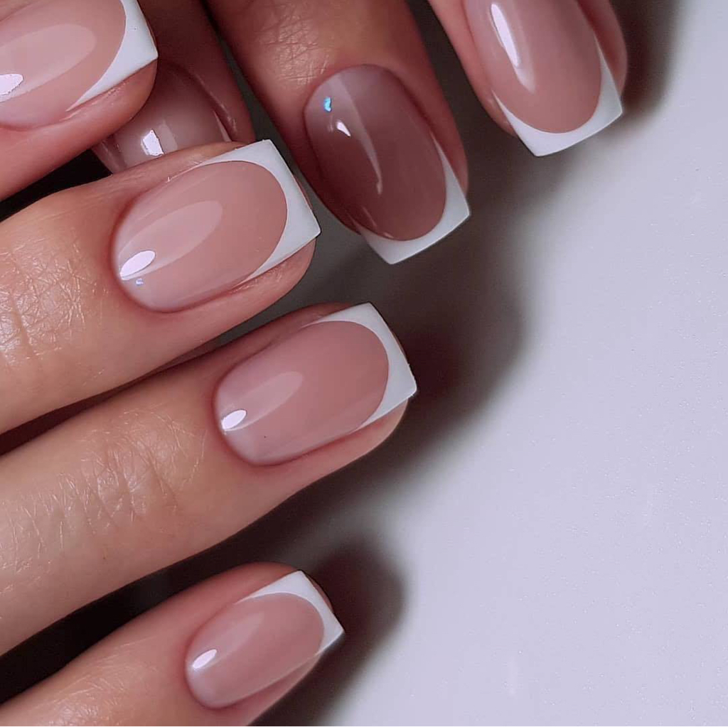 Маникюр + цветной гель + френч(снятие + маникюр + укрепление цветным гелем + френч)