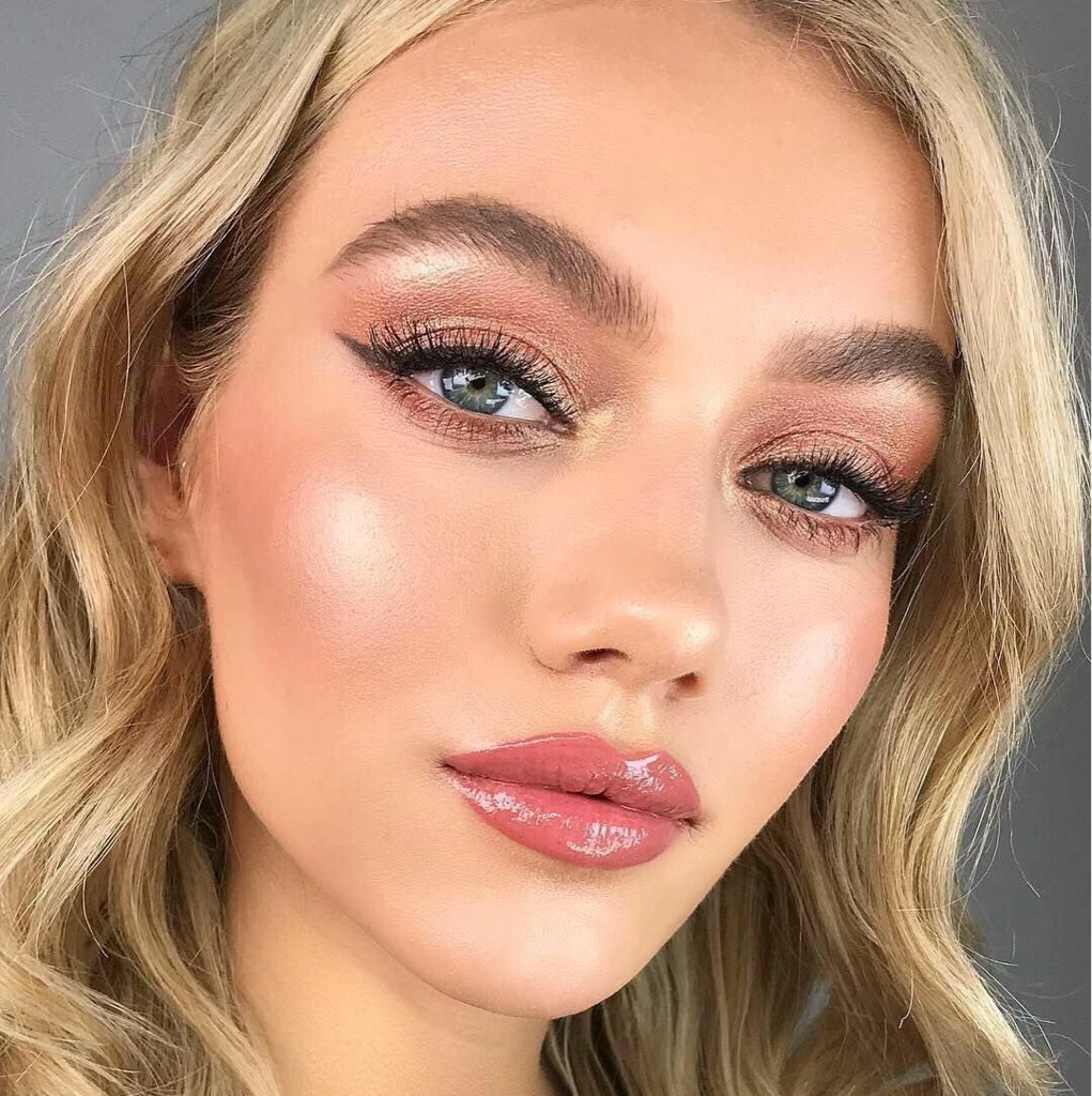 Дневной макияж.