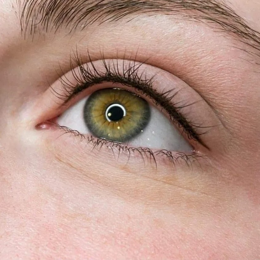 МЕЖРЕСНИЧКА.2 Второй этап перманентного макияжа межресничного пространства с растушевкой