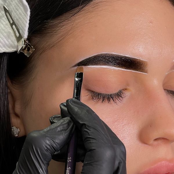 Коррекция+ окрашивание бровей