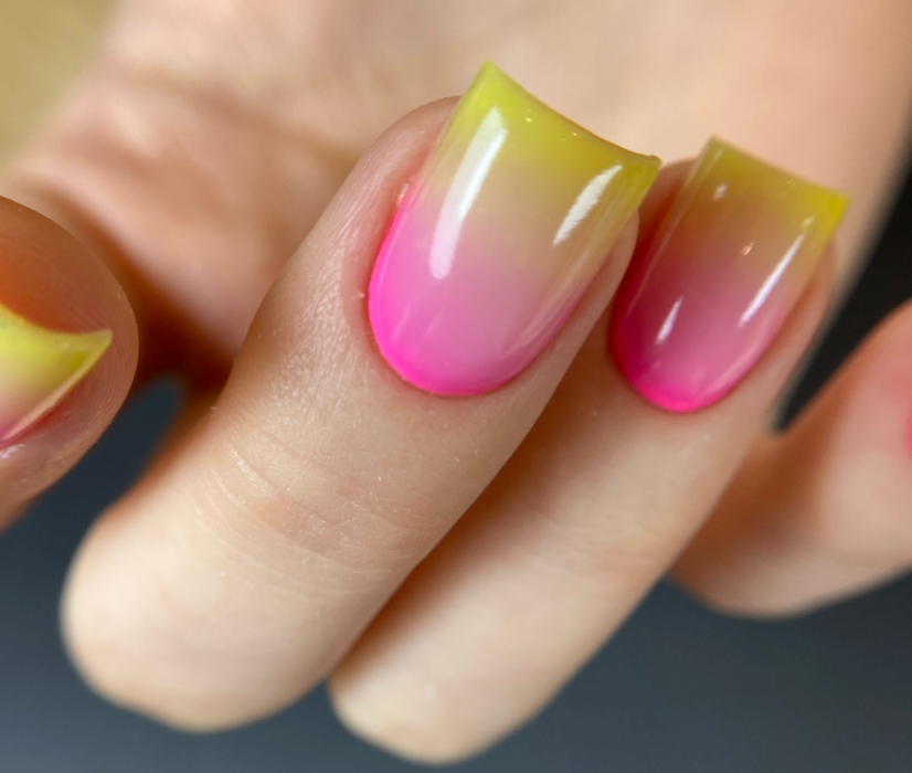 Manicure hybrydowy OMBRE