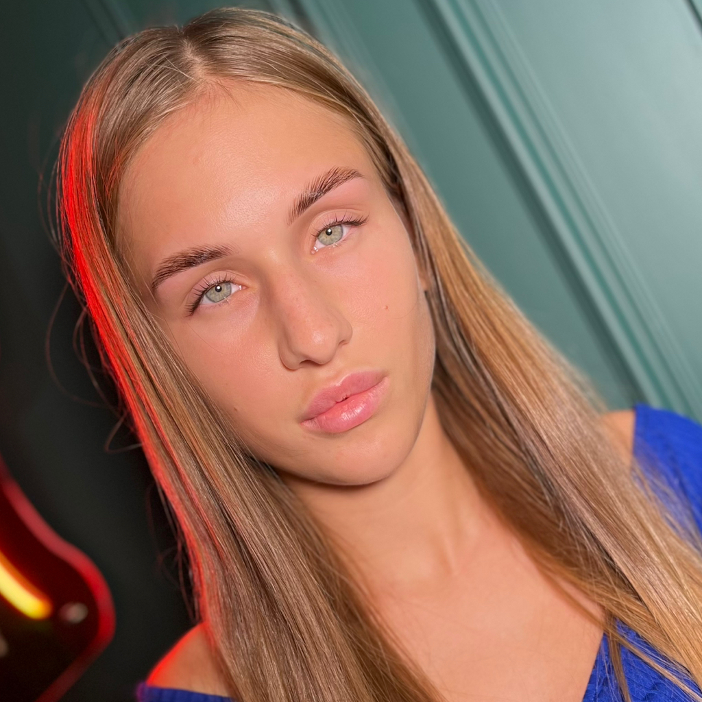 Ламинирование верхних ресниц( с окрашиванием и уходом) + оформление бровей