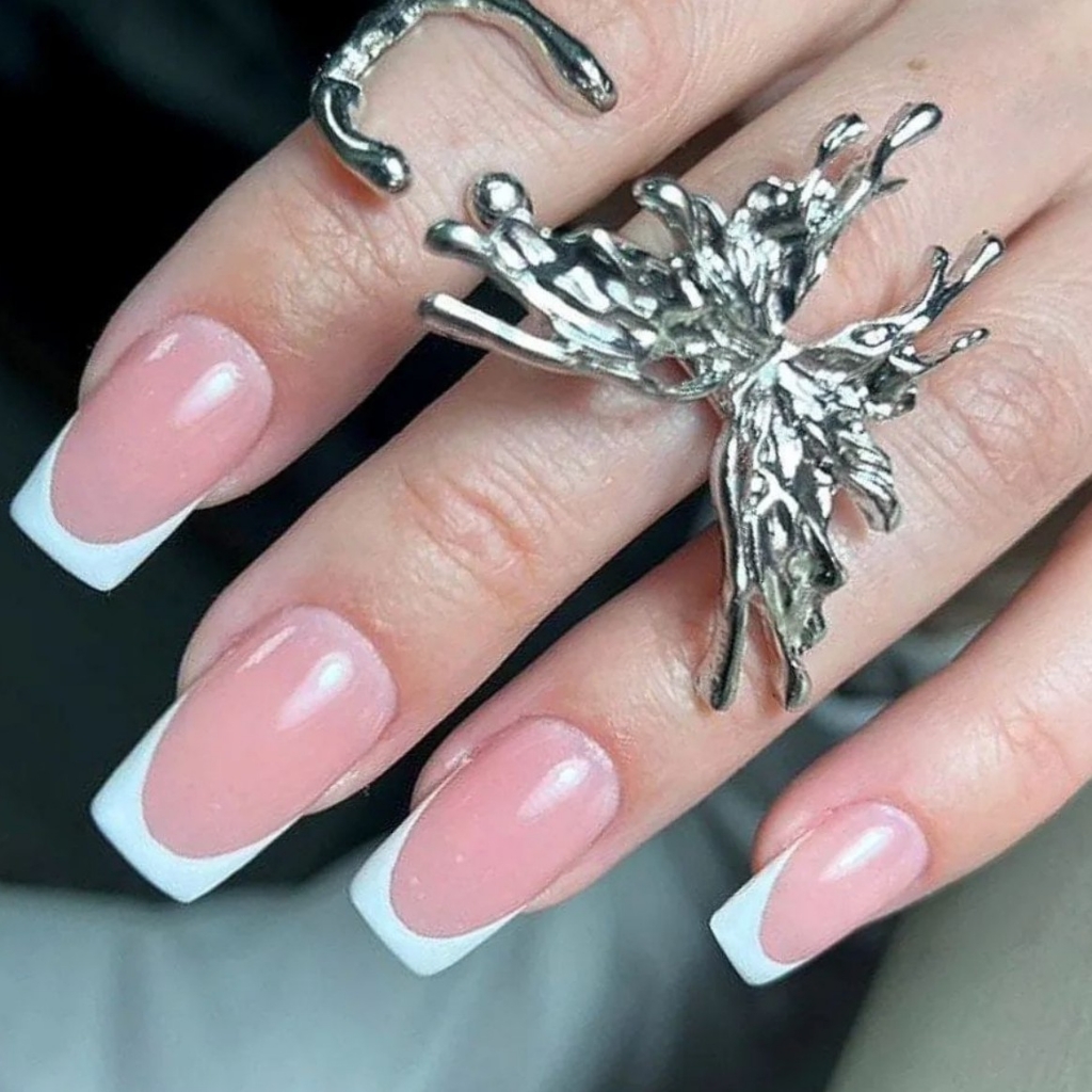 Маникюр с покрытием гель-лак