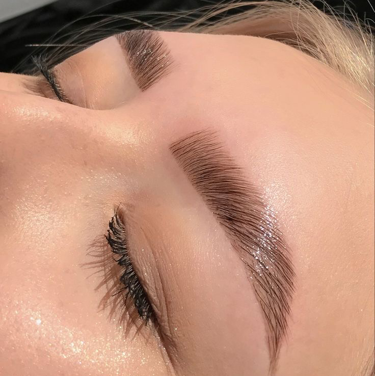 Ламинирование и окрашивание бровей