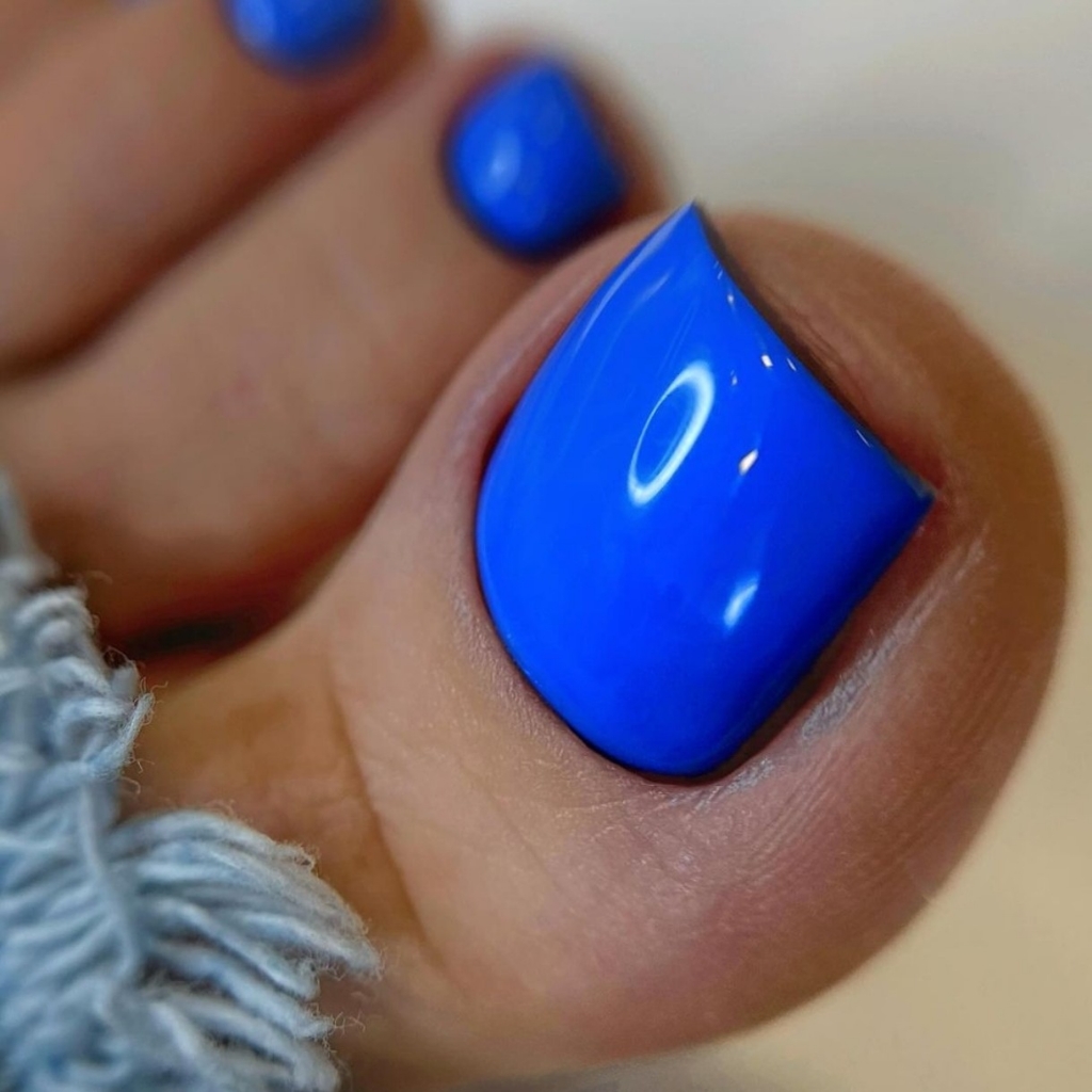 педикюр с покрытием +выравнивание ногтевой пластины протезирование углов