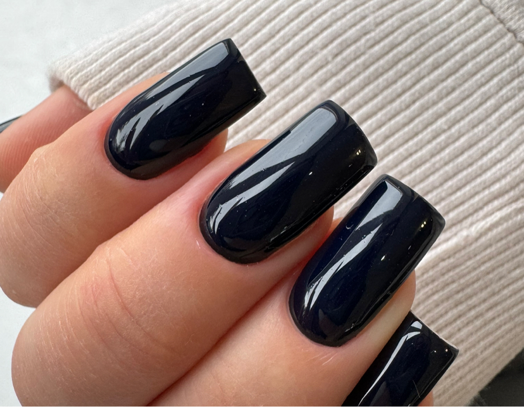 Маникюр+однотонное покрытие