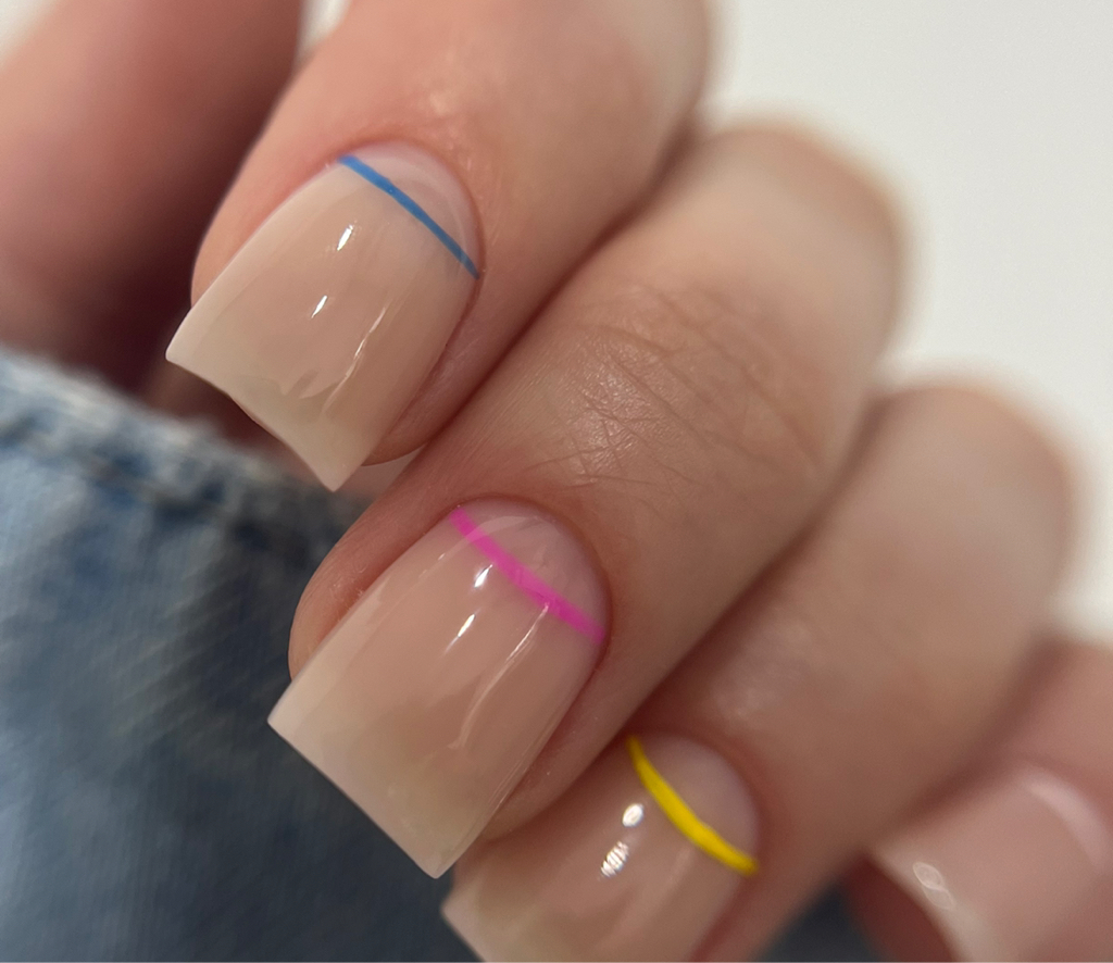 Маникюр с покрытием/מניקור+ גל