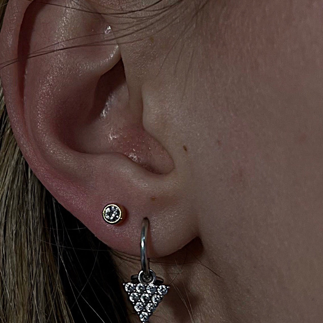 Прокол ушей