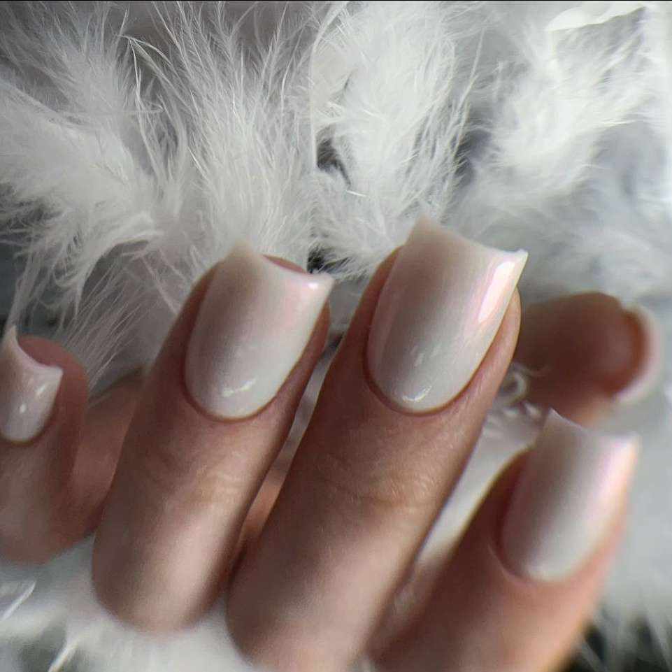 Маникюр+гель-лак у мастера