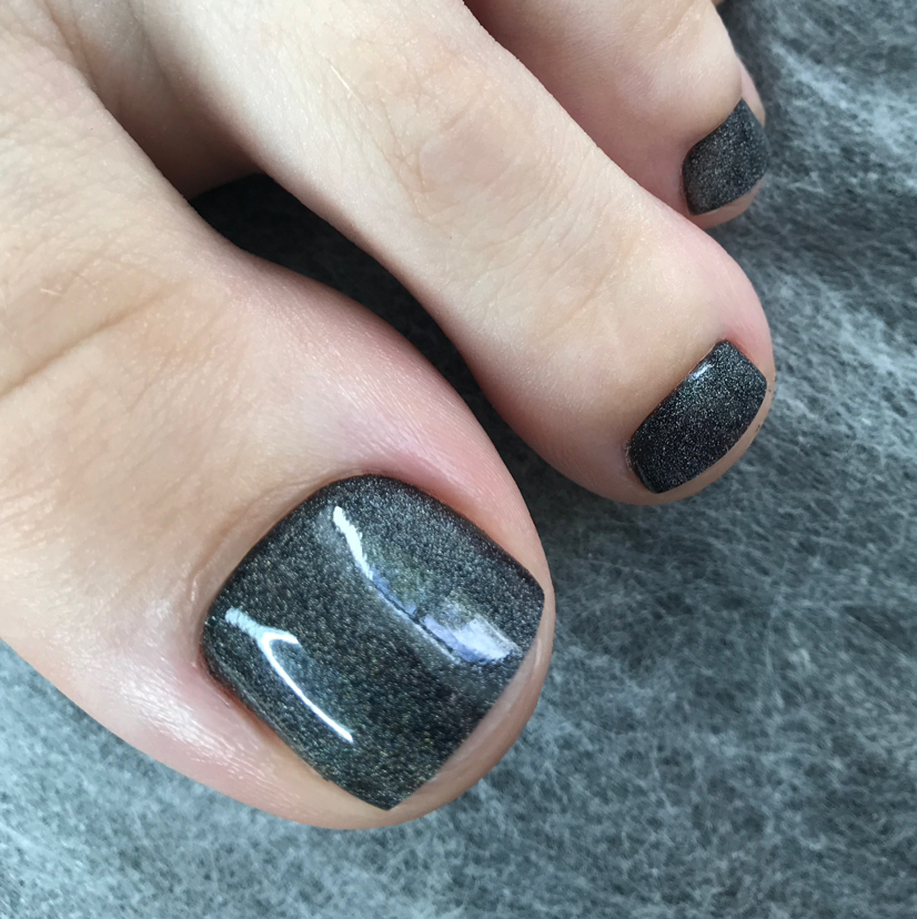 Аппаратный педикюр с покрытием + обработка стоп