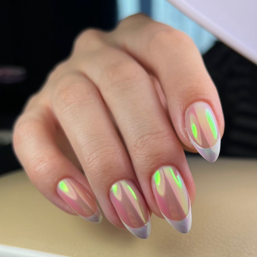 Маникюр с покрытием и укреплением гель (средняя длина)